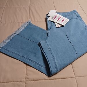Women with Control Sky Blue Cropped Jeans